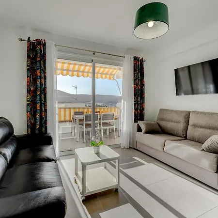 Loscristianos Luxury Aircon Sunny Aptm Sea View